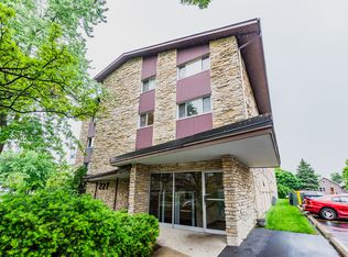 227 Des Plaines, Forest Park, IL 60130