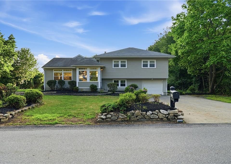 1st image of 285 Angell Rd