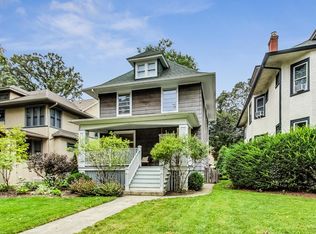 211 S Taylor Ave, Oak Park, IL 60302