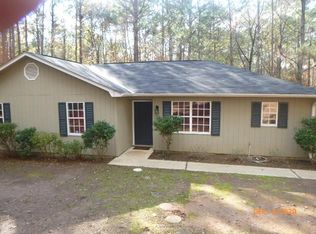 47 Signal Ct, Hamilton, GA 31811