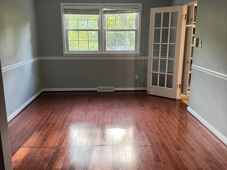 2428 Drexel St — Photo 7