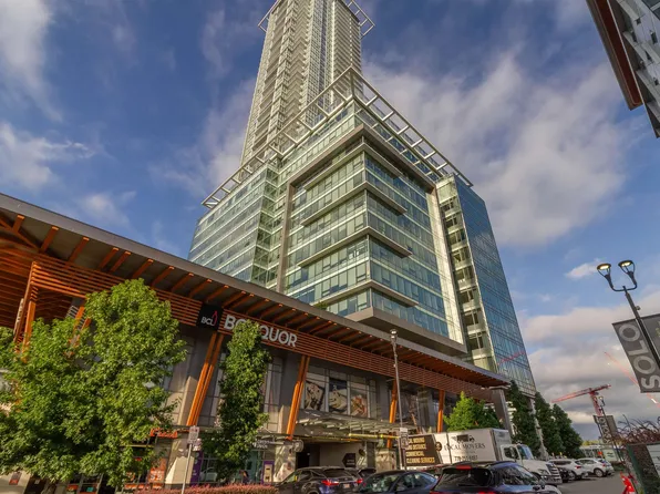 4485 Skyline Dr #2301, Burnaby, BC V5C 0J2