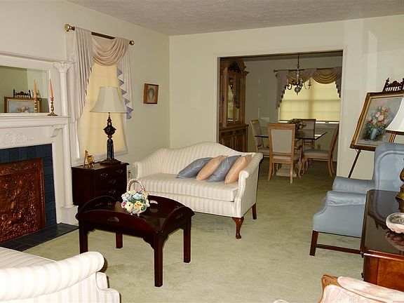 2nd image of 3754 E Cameron Ave