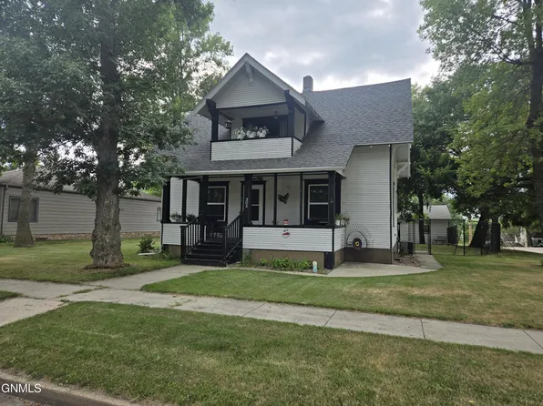 304 1st Ave SW, Ashley, ND 58413