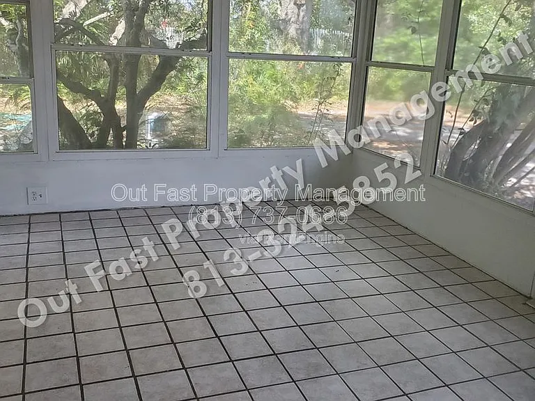 4811 Drift Tide Dr — Photo 2
