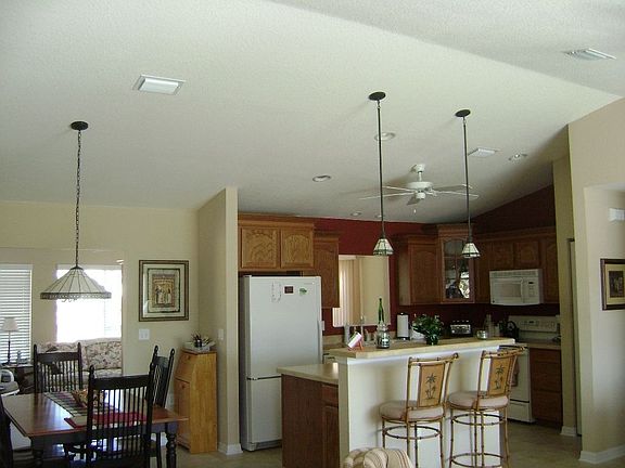 High vaulted Ceilings