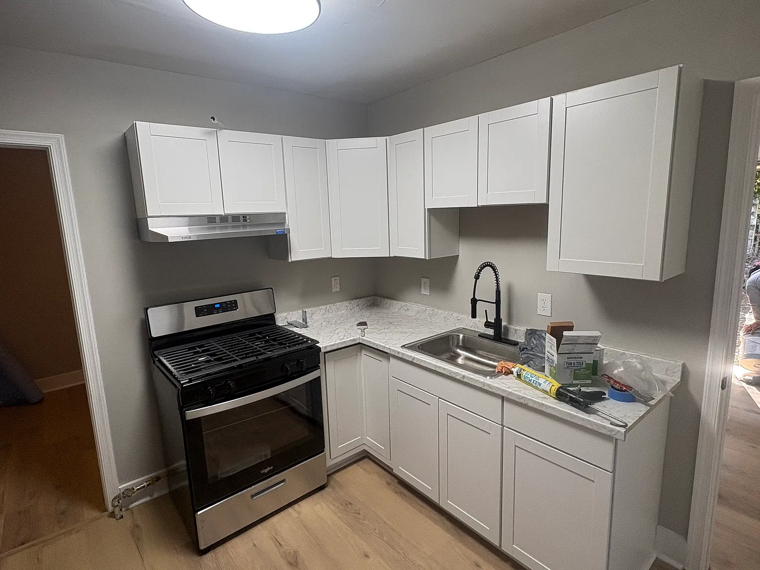 2 bed, 934 sqft, $1,950 — Photo 2