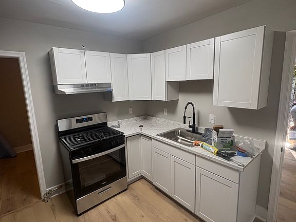 2nd image of 1042 35th St