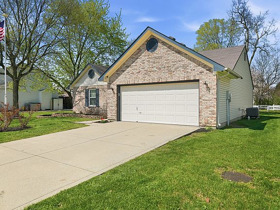 2nd image of 10214 Alexia Dr
