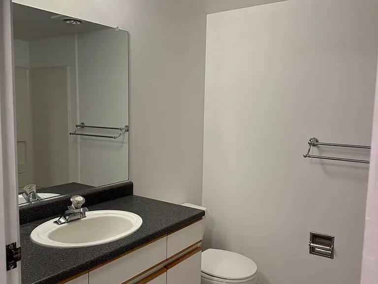 West Park Place — Photo 16