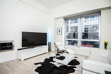 Sold by Massimo Nicastro, LREB