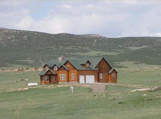 726 S Table Mountain Loop, Cheyenne, WY 82009