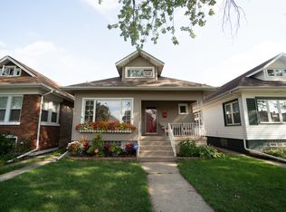 5338 W Warwick Ave, Chicago, IL 60641