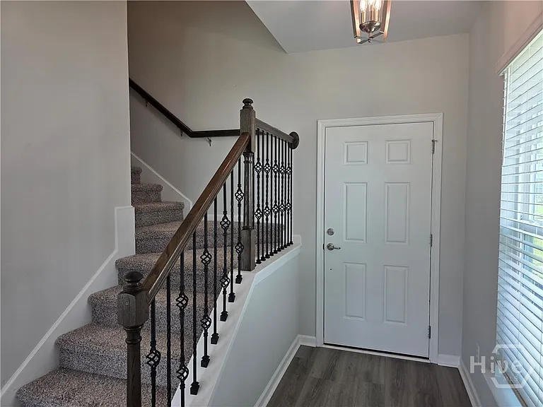27 Ashmont St — Photo 3