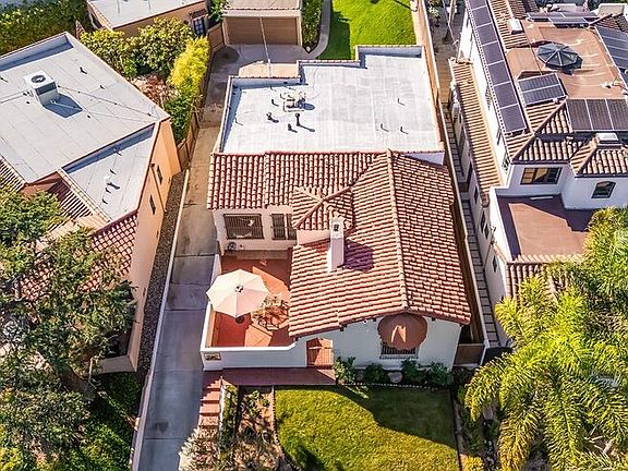 3rd image of 1511 Pandora Ave