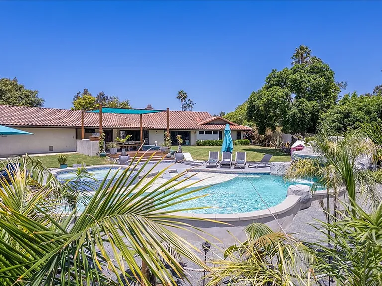 7337 La Soldadera — Photo 39