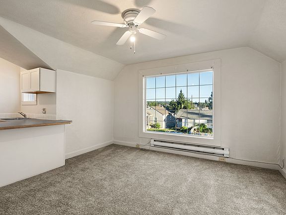 3rd image of 2022 W College Ave APT C