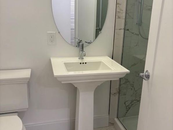 514 Emanuel Way #77, East Meadow, NY 11554