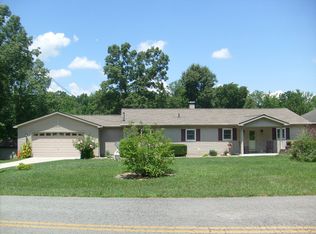 9013 Cherokee Trl, Crossville, TN 38572