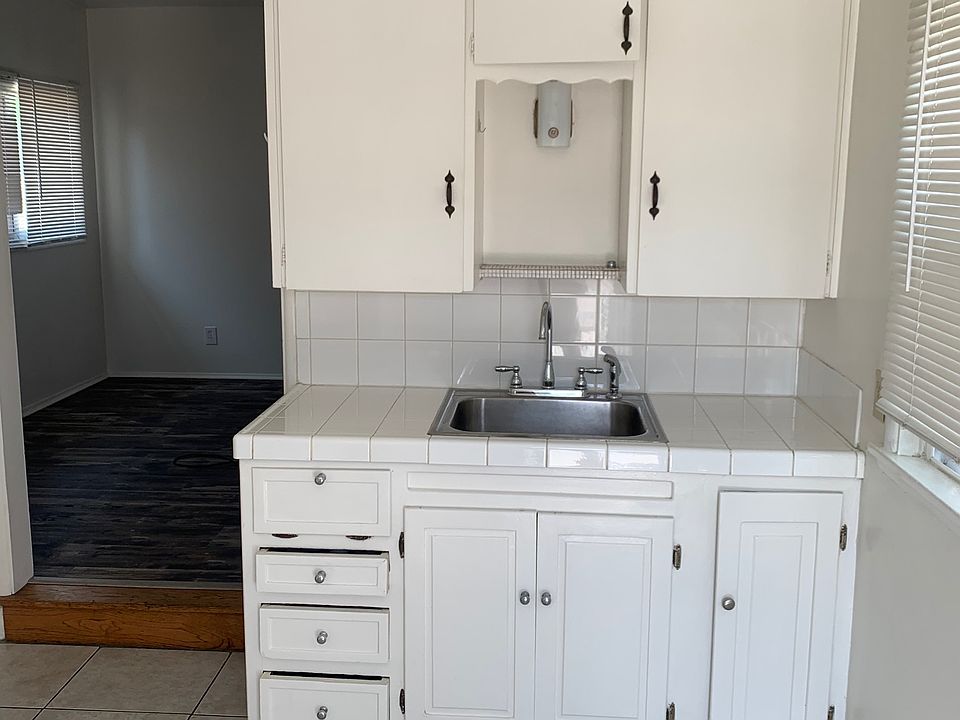 kitchen facing west