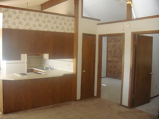 2nd image of 1902 Glenn St Unit A