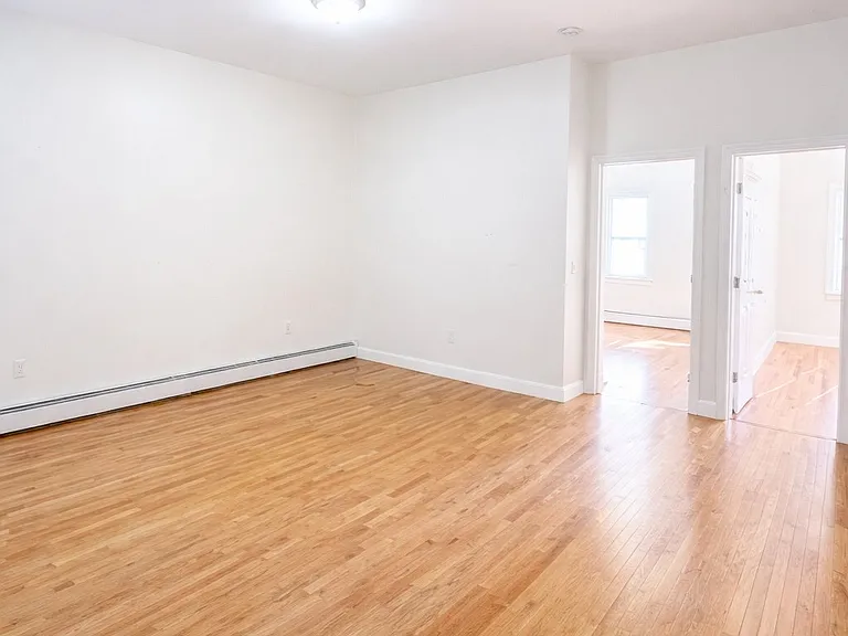 215 State St #B — Photo 2