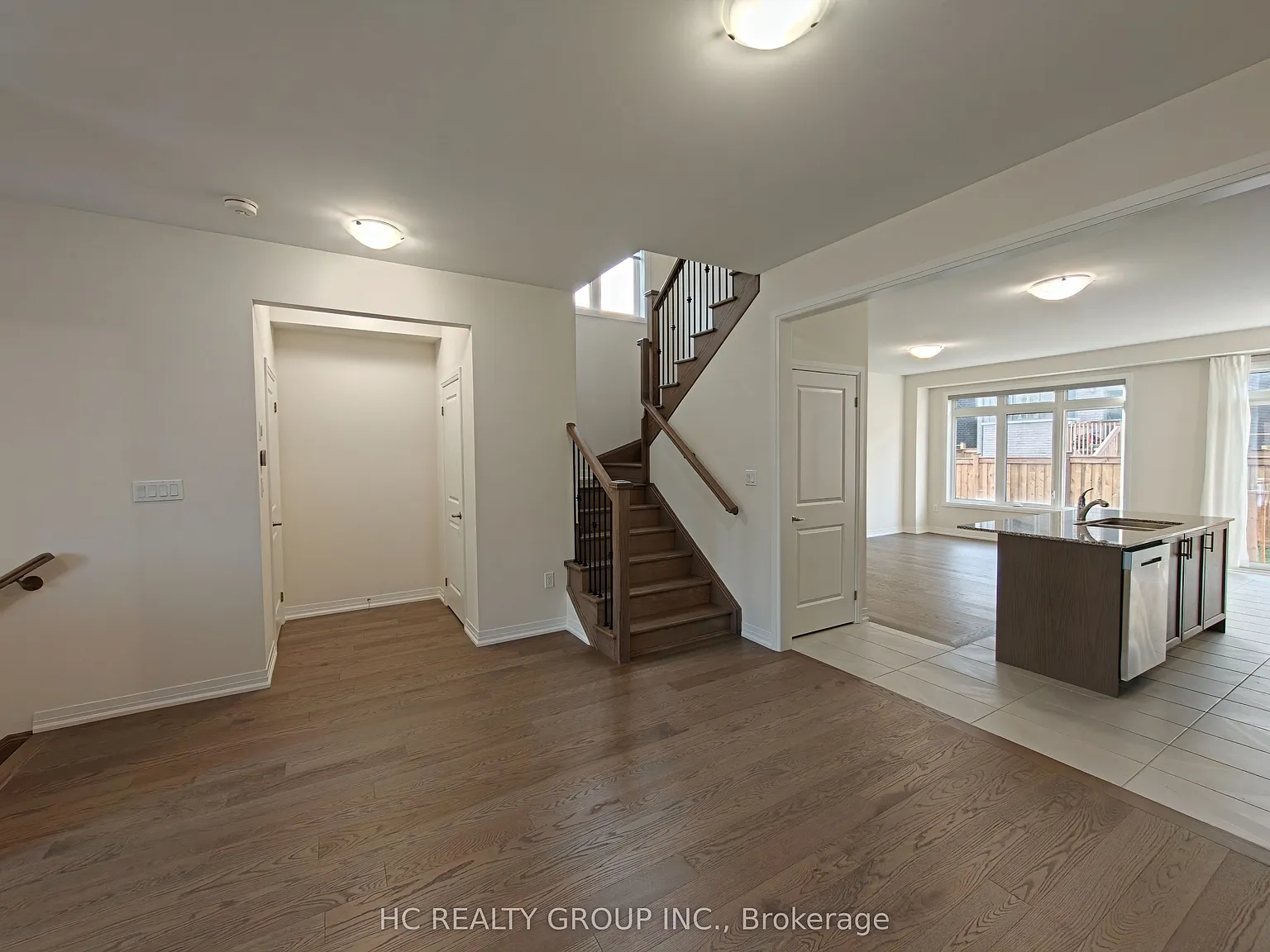 4 bed, $3,200 — Photo 3