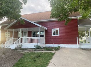 8 S Van Buren Rd, Reese, MI 48757