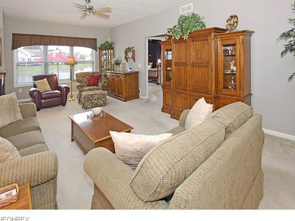 4th image of 403 Stonehedge Dr