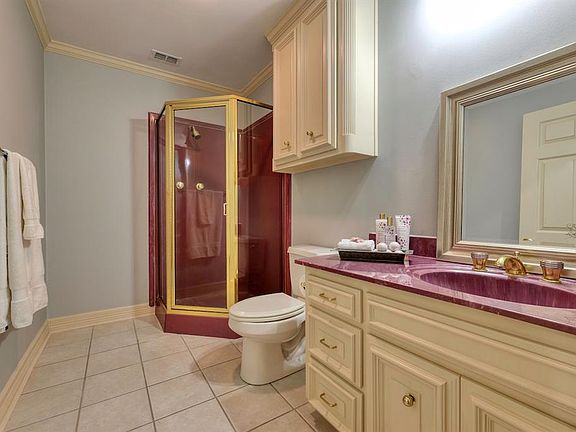 5th image of 139 Hideaway Central Ln