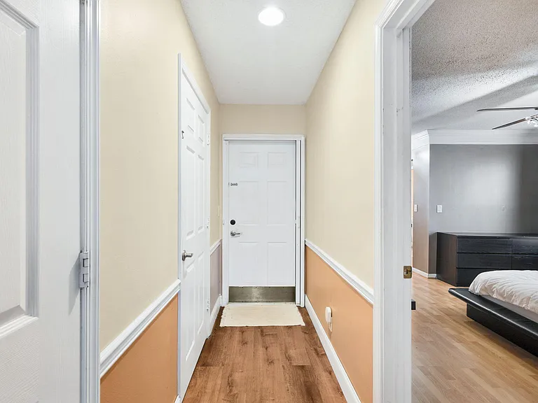 10569 Pelican Dr — Photo 13