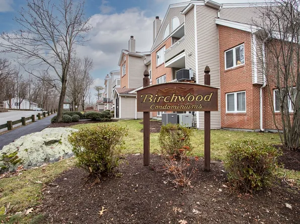 10 Chapman St Unit 105, Weymouth, MA 02189