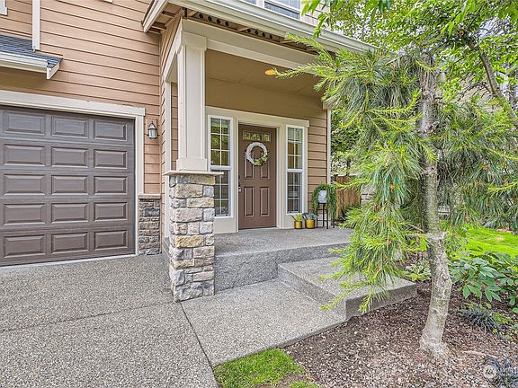 3rd image of 1122 117th Drive SE