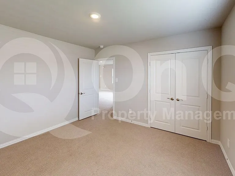 616 McKenna Dr — Photo 15