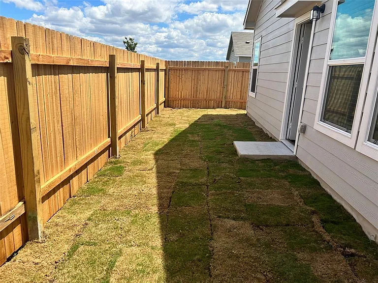 543 Gabbro Gdn — Photo 12