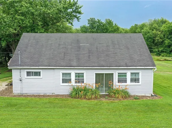 758 Horning Rd, Atwater, OH 44201