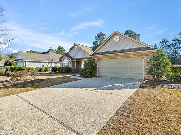 2nd image of 804 Baltimore Court