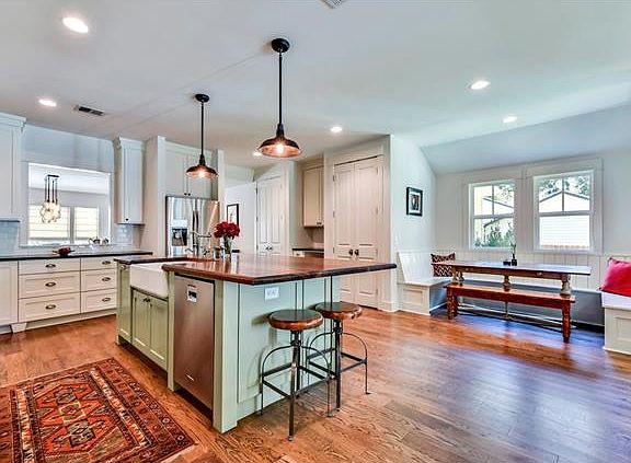 5th image of 5606 Woodview Ave