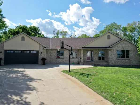 8081 45th Ave SW, Raymond, MN 56282