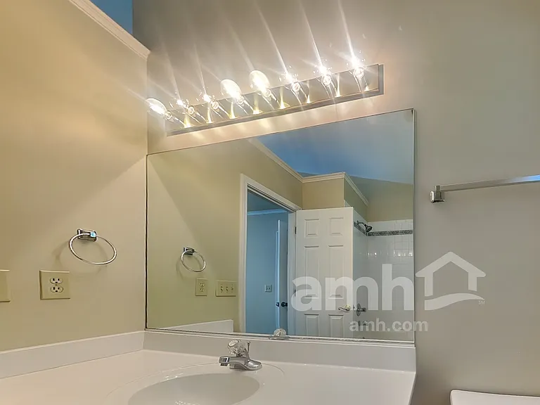 8420 Stratford Ct — Photo 13
