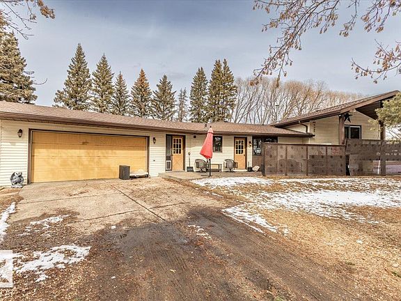 3rd image of A 50278 Range Rd #274