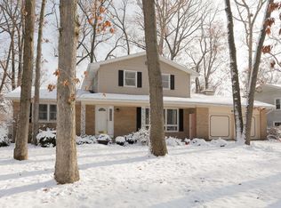 6807 Cromwell St, Portage, MI 49024