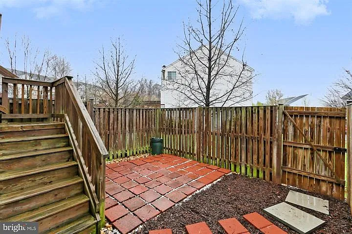 43806 Sunset Ter — Photo 32