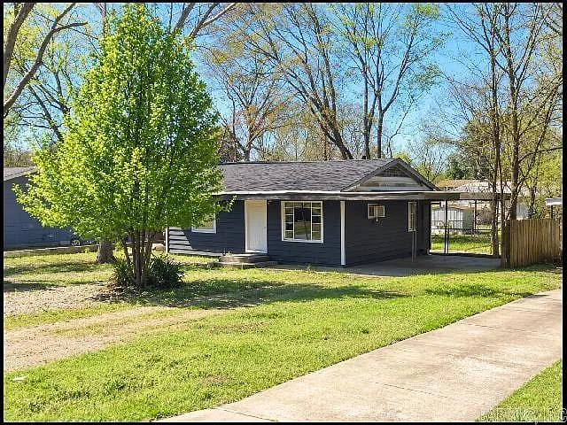 84 Lancaster Rd