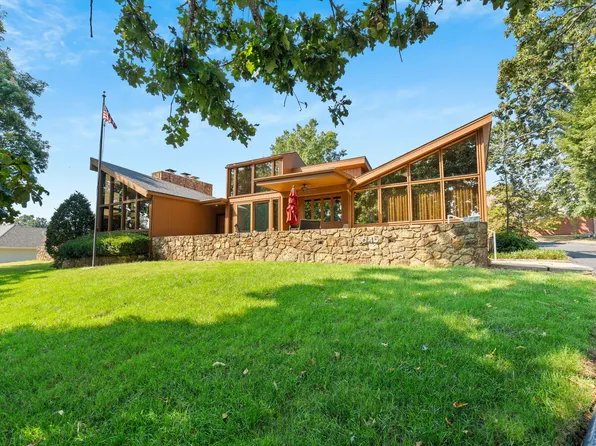 645 S Augusta Drive, Springfield, MO 65809
