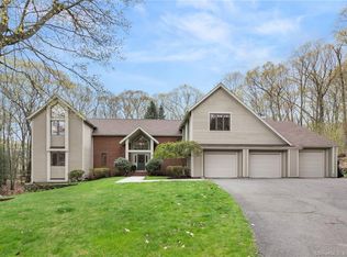 48 Hunters Xing, Burlington, CT 06013