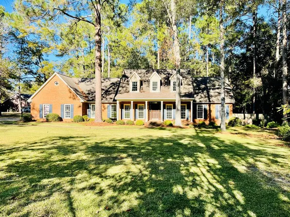 114 Hampton Ct, Fitzgerald, GA 31750