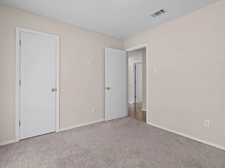 1469 Homestead Dr — Photo 14