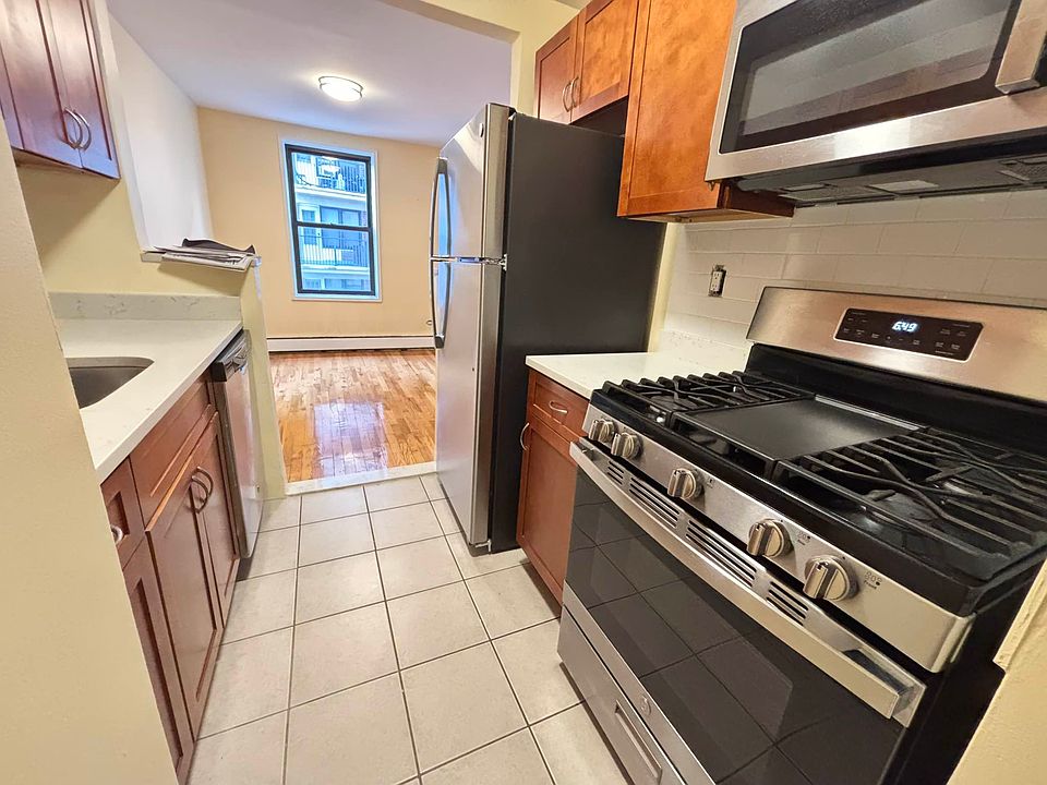 1st image of 1130 Stadium Ave APT 2J
