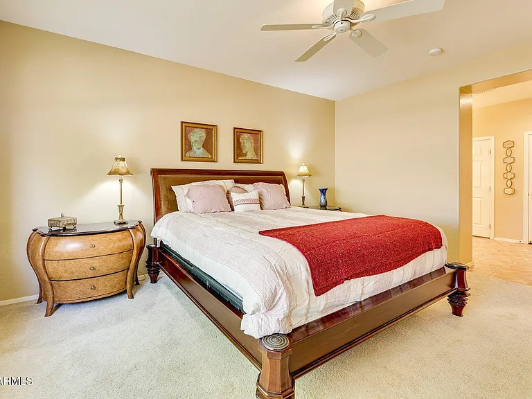 9746 E Coopers Hawk Dr — Photo 11